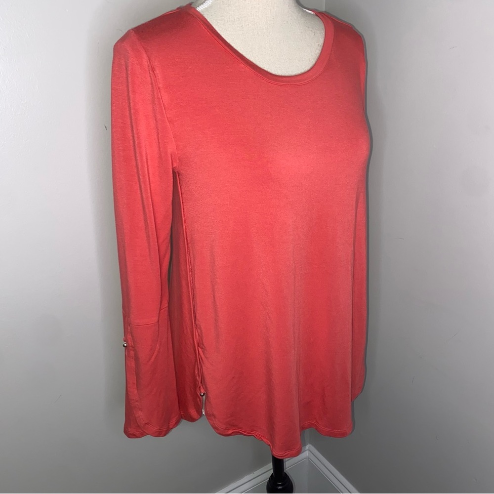 Soft Surroundings coral pink knit long sleeve shirt top gold buttons size Medium